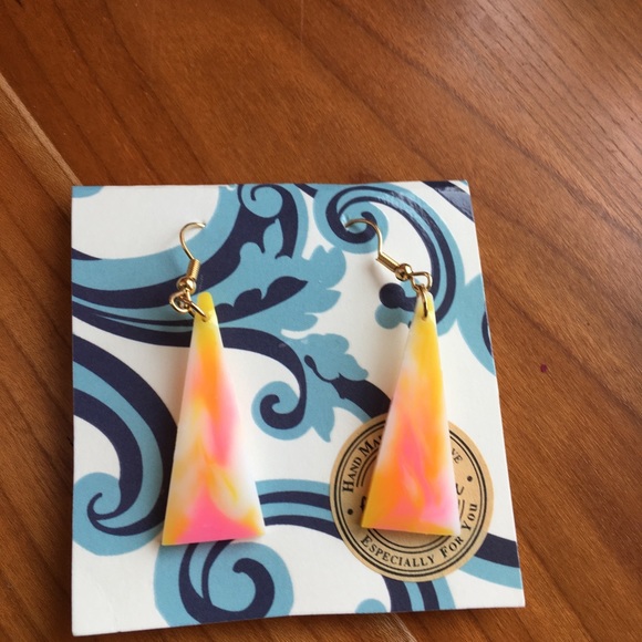 Earrings cute resin bright colorful triangle cute - Picture 4 of 5